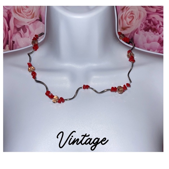 Jewelry - 🔥Vintage 80’s Red & Pink Beaded Necklace